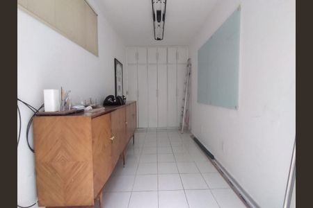Casa à venda com 219m², 3 quartos e 4 vagas