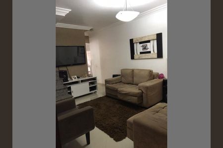 Casa à venda com 3 quartos, 204m² em Vila Cruz das Almas, São Paulo