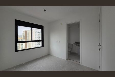 Apartamento à venda com 3 quartos, 132m² em Vila Romana, São Paulo