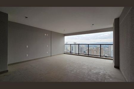 Apartamento à venda com 3 quartos, 132m² em Vila Romana, São Paulo