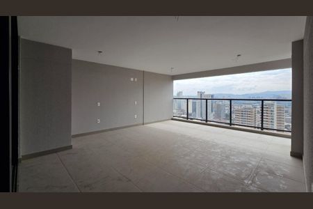 Apartamento à venda com 3 quartos, 132m² em Vila Romana, São Paulo