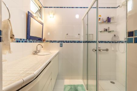Casa à venda com 267m², 3 quartos e 2 vagas