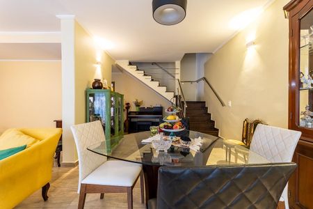 Casa à venda com 267m², 3 quartos e 2 vagas