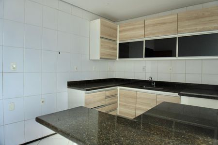 Casa para alugar com 140m², 3 quartos e 2 vagasCozinha