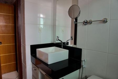 Casa para alugar com 140m², 3 quartos e 2 vagasSuíte - Banheiro