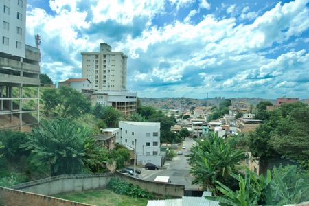 Casa para alugar com 140m², 3 quartos e 2 vagasÁrea de Serviço - Vista