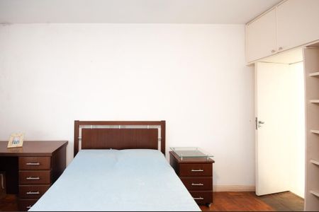 Casa à venda com 270m², 8 quartos e 2 vagas