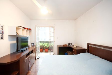 Casa à venda com 270m², 8 quartos e 2 vagas