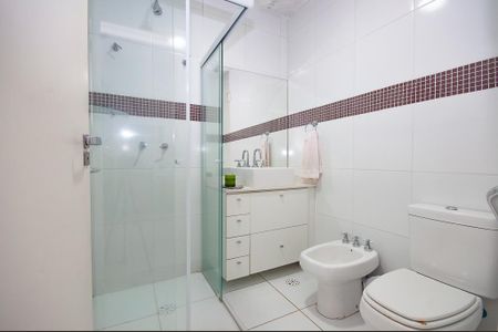 Casa à venda com 270m², 8 quartos e 2 vagas
