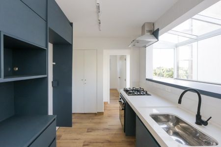 Apartamento à venda com 188m², 6 quartos e 1 vaga