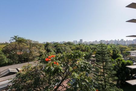 Apartamento à venda com 188m², 6 quartos e 1 vaga