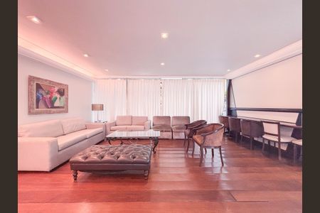 Apartamento à venda com 250m², 4 quartos e 2 vagas