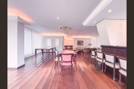 Apartamento à venda com 250m², 4 quartos e 2 vagas