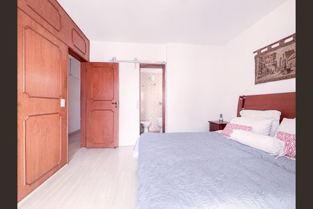 Apartamento à venda com 250m², 4 quartos e 2 vagas