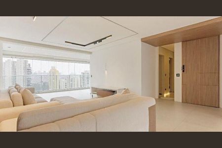Apartamento à venda com 4 quartos, 213m² em Vila Nair, São Paulo