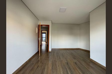Casa à venda com 3 quartos, 140m² em Parque Sao Domingos, São Paulo