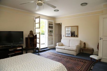 Casa à venda com 350m², 5 quartos e 5 vagas