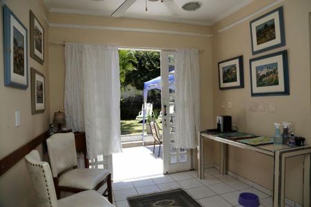 Casa à venda com 5 quartos, 350m² em Jardim Morumbi, São Paulo