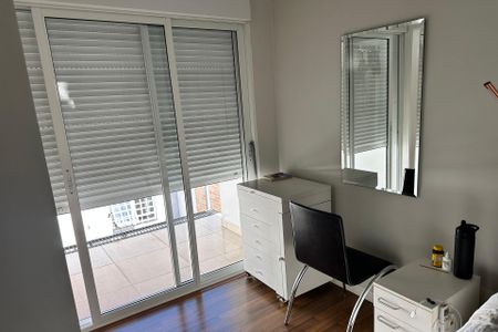 Casa à venda com 4 quartos, 278m² em Jardim Santo Amaro, São Paulo