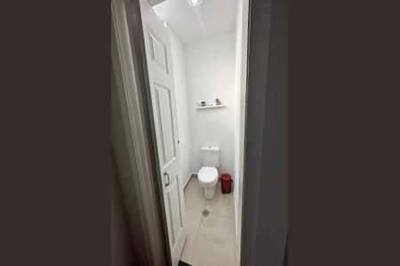 Casa à venda com 278m², 4 quartos e 6 vagas