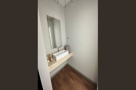 Casa à venda com 278m², 4 quartos e 6 vagas