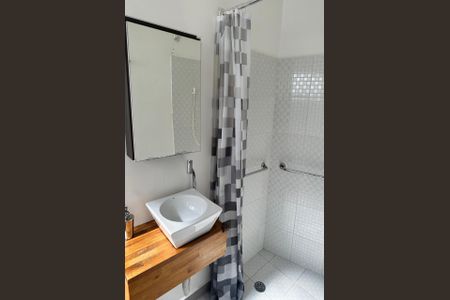Casa à venda com 278m², 4 quartos e 6 vagas