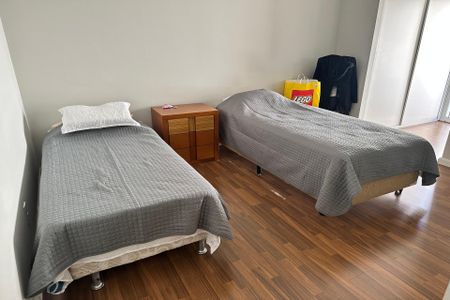Casa à venda com 278m², 4 quartos e 6 vagas