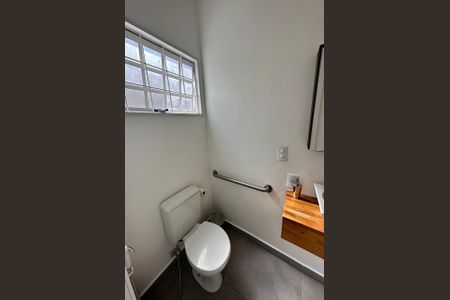 Casa à venda com 278m², 4 quartos e 6 vagas
