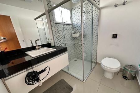 Casa à venda com 278m², 4 quartos e 6 vagas