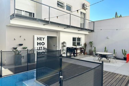 Casa à venda com 278m², 4 quartos e 6 vagas