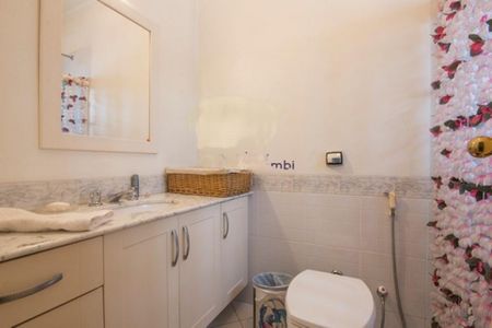 Casa à venda com 4 quartos, 258m² em Jardim Viana, São Paulo