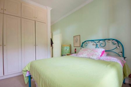 Casa à venda com 4 quartos, 258m² em Jardim Viana, São Paulo