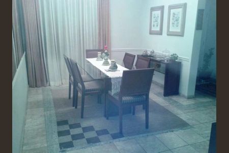 Casa à venda com 4 quartos, 350m² em Brooklin, São Paulo