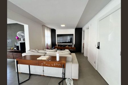 Apartamento para alugar com 123m², 3 quartos e 2 vagas