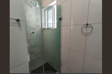 Banheiro de apartamento para alugar com 2 quartos, 78m² em Higienópolis, Porto Alegre