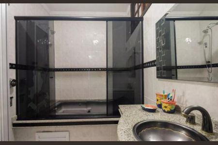 Casa à venda com 3 quartos, 345m² em Vila Fernandes, São Paulo