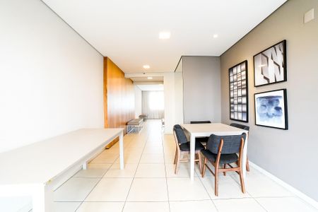 Apartamento para alugar com 59m², 2 quartos e 1 vaga