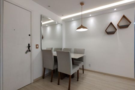Apartamento à venda com 68m², 2 quartos e 1 vagaSala