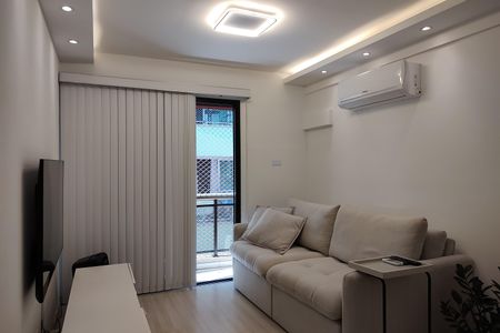 Apartamento à venda com 68m², 2 quartos e 1 vagaSala