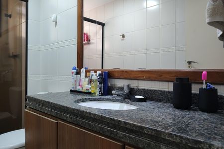 Apartamento à venda com 68m², 2 quartos e 1 vagaBanheiro da Suíte