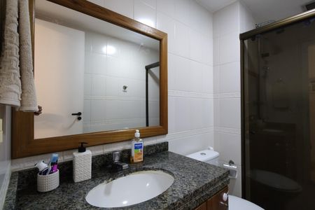 Apartamento à venda com 68m², 2 quartos e 1 vagaBanheiro Social