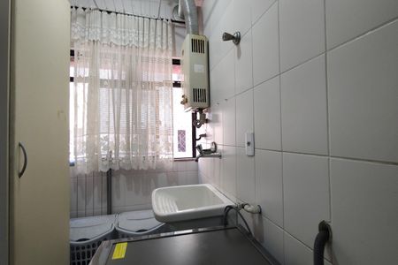 Apartamento à venda com 68m², 2 quartos e 1 vagaÁrea de Serviço