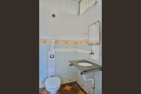 Casa para alugar com 150m², 3 quartos e 1 vagaÁrea de Serviço - Banheiro