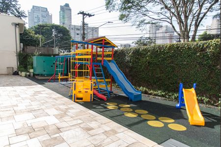 Apartamento para alugar com 90m², 3 quartos e 1 vaga Apartamento para alugar com 90m², 3 quartos e 1 vagaÁrea comum - Playground