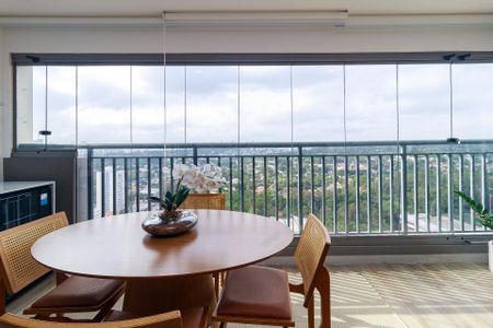 Apartamento para alugar com 210m², 2 quartos e 2 vagasSala - Varanda