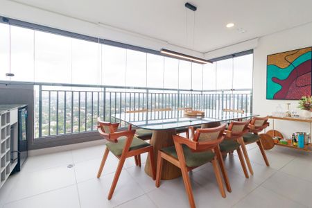 Apartamento para alugar com 210m², 2 quartos e 2 vagasPiso 2 - Sala - Varanda