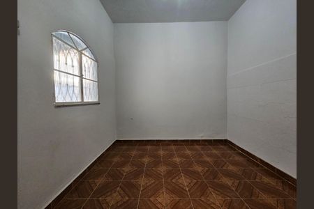 Quarto de casa para alugar com 1 quarto, 50m² em Cascadura, Rio de Janeiro