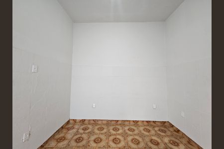 Sala de casa para alugar com 1 quarto, 50m² em Cascadura, Rio de Janeiro