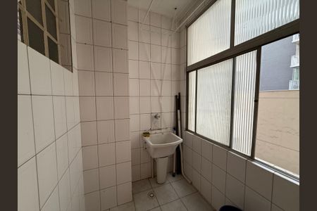 Apartamento para alugar com 95m², 3 quartos e sem vaga Apartamento para alugar com 95m², 3 quartos e sem vagaÁrea de serviço