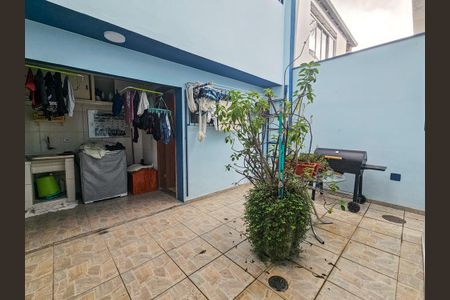 Casa para alugar com 240m², 5 quartos e 2 vagas Casa para alugar com 240m², 5 quartos e 2 vagasÁrea de Serviço